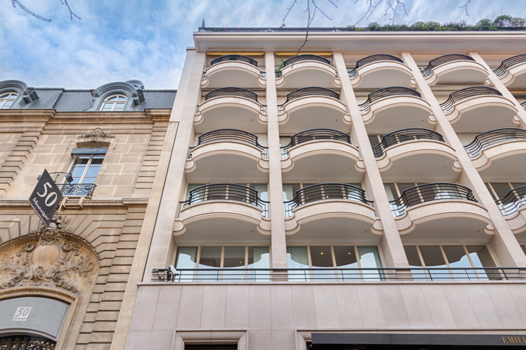 siège social clientèle haut de gamme gestionnaire fortune paris 75008 urban conseil locaux bureaux trouver espace Montaigne