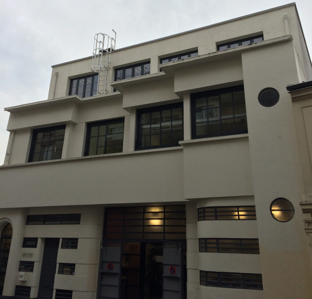 immeuble indépendant atypique paris association urban conseil bureaux PMR achat espaces travail